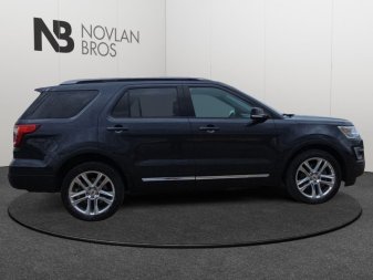 2017 Ford Explorer XLT  - Heated Seats - Navigation - Image 6