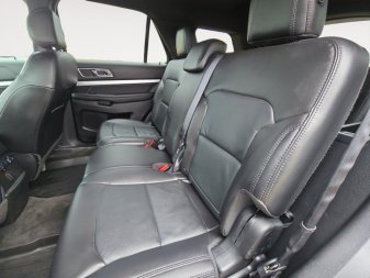 2017 Ford Explorer XLT  - Heated Seats - Navigation - Image 12