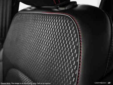 2025 Ford Escape ST-Line  - Heated Seats - Image 16