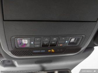 2025 Ford Explorer Platinum  - Sunroof -  Cooled Seats - Image 18