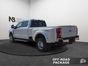 2025 Ford F-350 Super Duty Lariat  - Power Stroke - Image 2