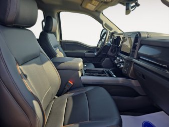 2026 Ford F-350 Super Duty Lariat  - Premium Audio - Image 13