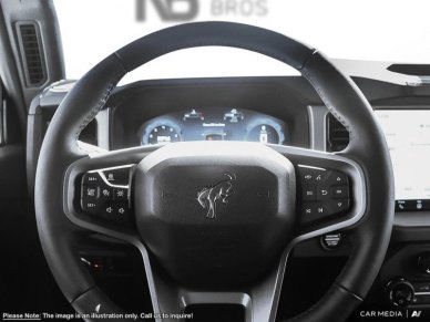 2025 Ford Bronco Outer Banks - Image 11