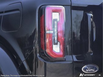 2025 Ford Bronco Outer Banks - Image 9