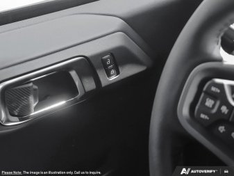 2025 Ford Bronco Outer Banks - Image 14