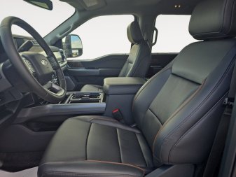 2026 Ford F-250 Super Duty Lariat - Image 8