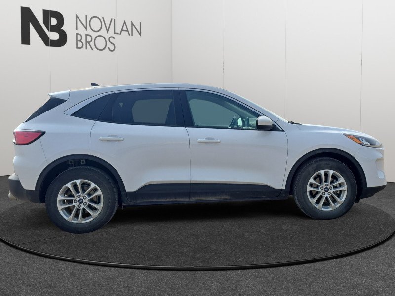 Ford Escape SE 4WD  - Alloy Wheels 1FMCU9G64LUB35121 127303