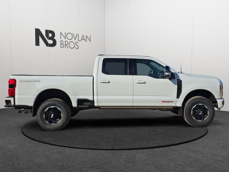 Ford F-350 Super Duty Lariat 1FT8W3BM5SEC70981 127909