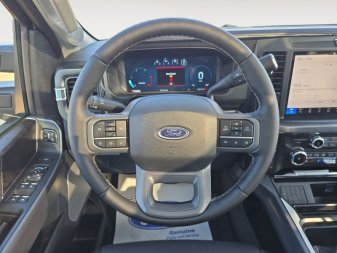 2025 Ford F-350 Super Duty Lariat - Image 10