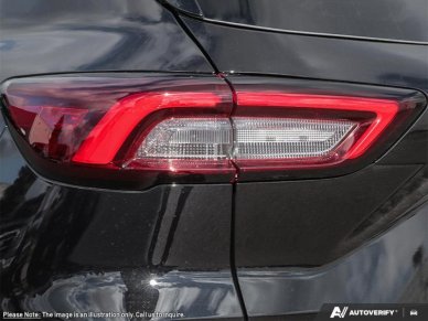 2025 Ford Escape ST-Line Select   - Sunroof - Tech Package - Image 10