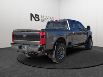 2023 Ford F-350 Super Duty Lariat  - Leather Seats - Image 4