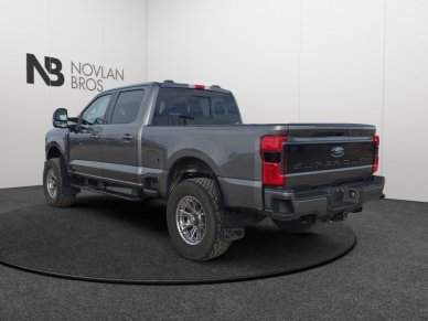 2023 Ford F-350 Super Duty Lariat  - Leather Seats - Image 3