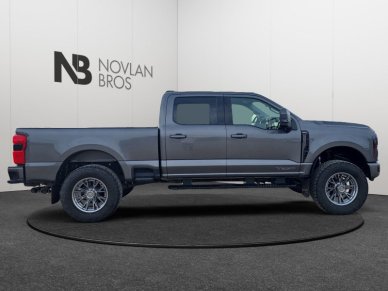 2023 Ford F-350 Super Duty Lariat  - Leather Seats - Image 6