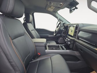 2026 Ford F-450 Super Duty Lariat  - Premium Audio - Image 14