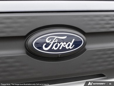 2025 Ford F-150 Lightning Flash - Image 8