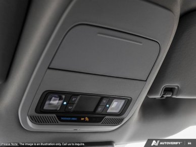 2025 Ford F-150 Lightning Flash - Image 18