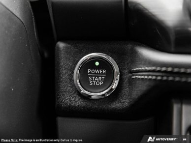 2025 Ford F-150 Lightning Flash - Image 25