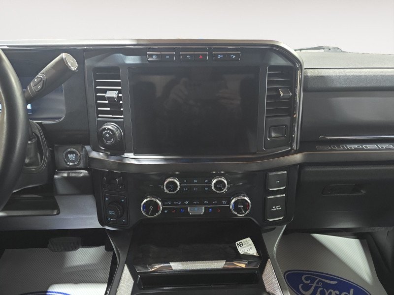 Ford F-350 Super Duty Lariat  - Diesel Engine 1FT8W3BT1PED87150 131241