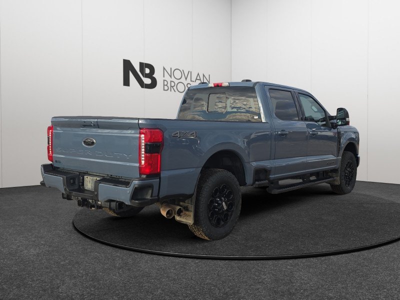 Ford F-350 Super Duty Lariat  - Diesel Engine 1FT8W3BT6PEE13130 129386