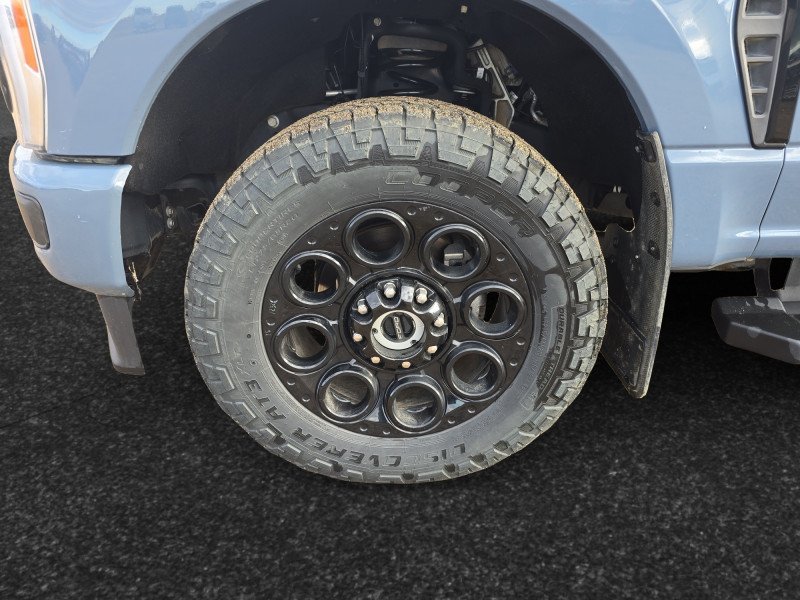 Ford F-350 Super Duty Lariat  - Diesel Engine 1FT8W3BT6PEE13130 129395