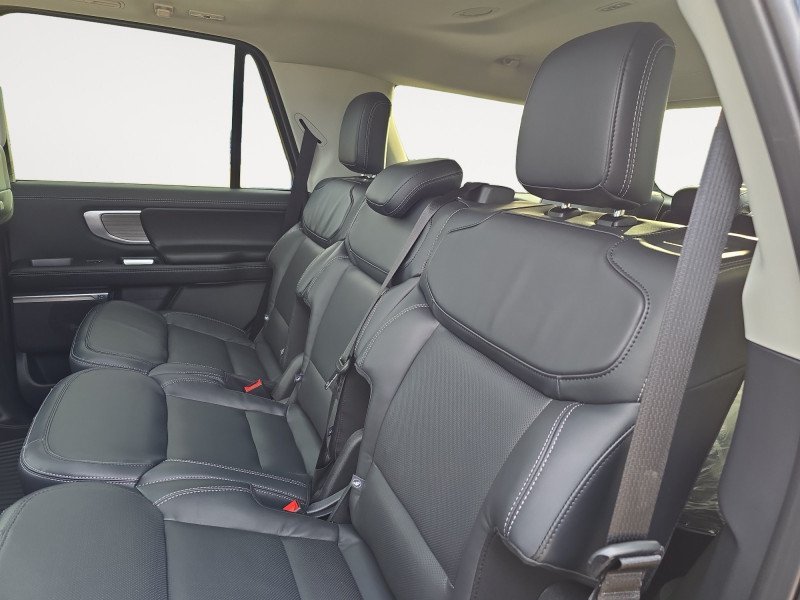 Ford Expedition Platinum  - BlueCruise 1FMJU1M83SEA61715 129844