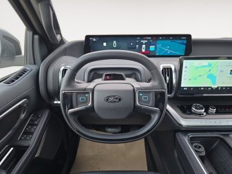 2025 Ford Expedition Platinum - Image 11