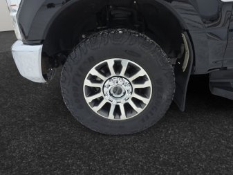 2021 Ford F-350 Super Duty Lariat  - Power Stroke - Image 13