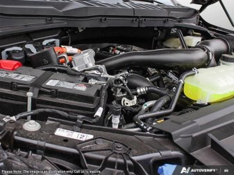 2025 Ford F-150 Lariat  - Premium Audio - Sunroof - Image 5