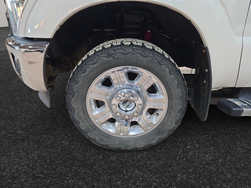 Ford F-250 Super Duty LARIAT  - Navigation 1FT7W2BT7EEB15401 131806