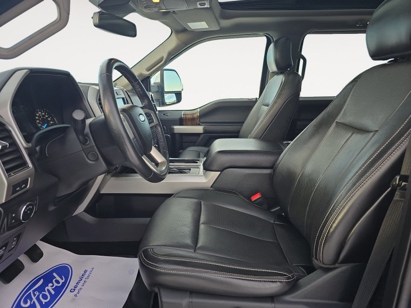 Ford F-150 Lariat  - Sunroof - Heated Seats 1FTFW1EG8JFA02565 134280