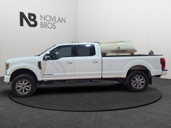 2022 Ford F-350 Super Duty Lariat  - Power Stroke - Image 2