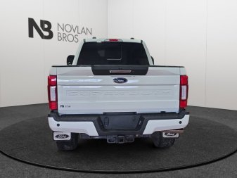 2022 Ford F-350 Super Duty Lariat  - Power Stroke - Image 4