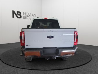 2026 Ford F-350 Super Duty Lariat  - Premium Audio - Image 4