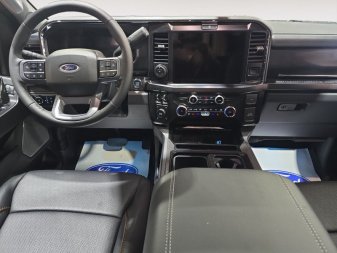 2026 Ford F-350 Super Duty Lariat  - Premium Audio - Image 9