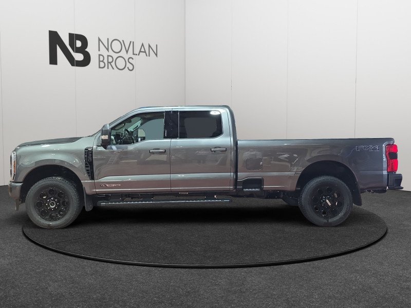 Ford F-350 Super Duty XLT  - Diesel Engine 1FT8W3BT2TED76555 137739