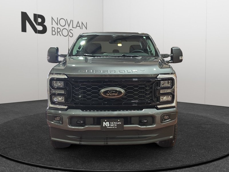 Ford F-350 Super Duty XLT  - Diesel Engine 1FT8W3BT2TED76555 137744