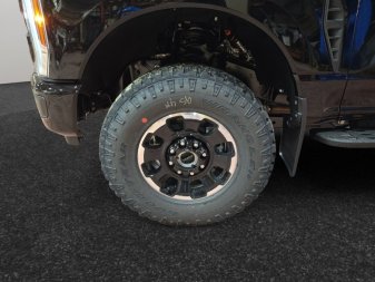 2026 Ford F-250 Super Duty Lariat  - Premium Audio - Image 13