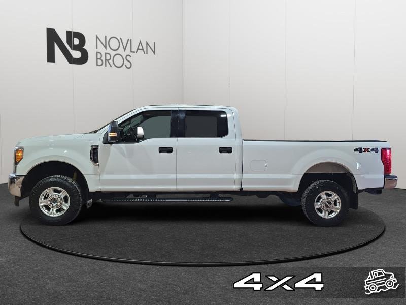 Ford F-350 Super Duty XLT  - Alloy Wheels 1FT8W3B6XHEB72149 139185