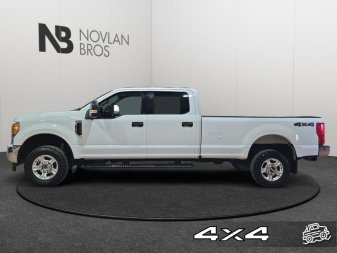 Ford F-350 Super Duty XLT  - Alloy Wheels 1FT8W3B6XHEB72149 139185