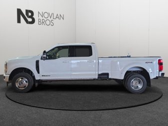 2026 Ford F-350 Super Duty Platinum  - Power Stroke - Image 3