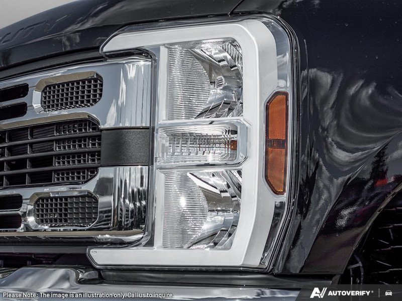 Ford F-350 Super Duty XLT  - Diesel Engine 1FT8W3BT3TEE26900 138162