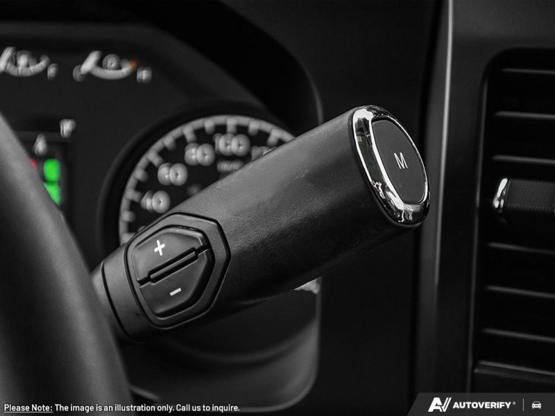 Ford F-350 Super Duty XLT  - Diesel Engine 1FT8W3BT3TEE26900 138168