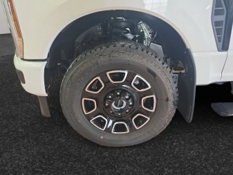 2026 Ford F-350 Super Duty Platinum  - Power Stroke - Image 14