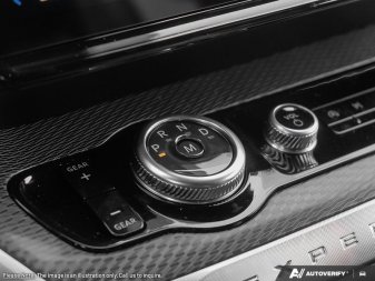 2025 Ford Expedition Platinum Max - Image 15