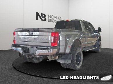 2022 Ford F-350 Super Duty Lariat  - Heated Seats - Image 4
