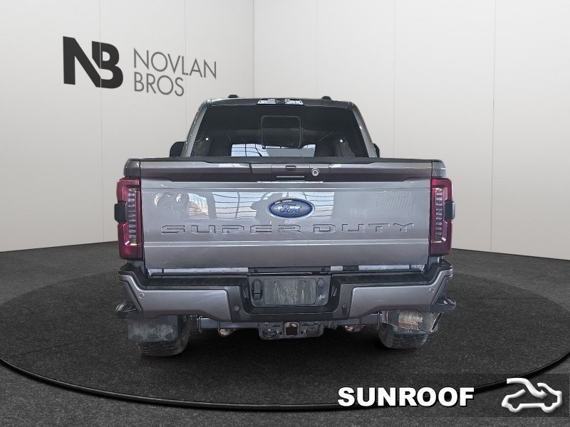 Ford F-350 Super Duty Lariat  - Diesel Engine 1FT8W3BT2PEC63579 141324