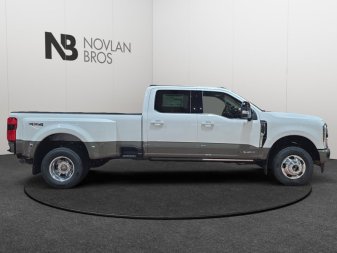 Ford F-350 Super Duty King Ranch  - Diesel Engine 1FT8W3DTXTEE26003 141661