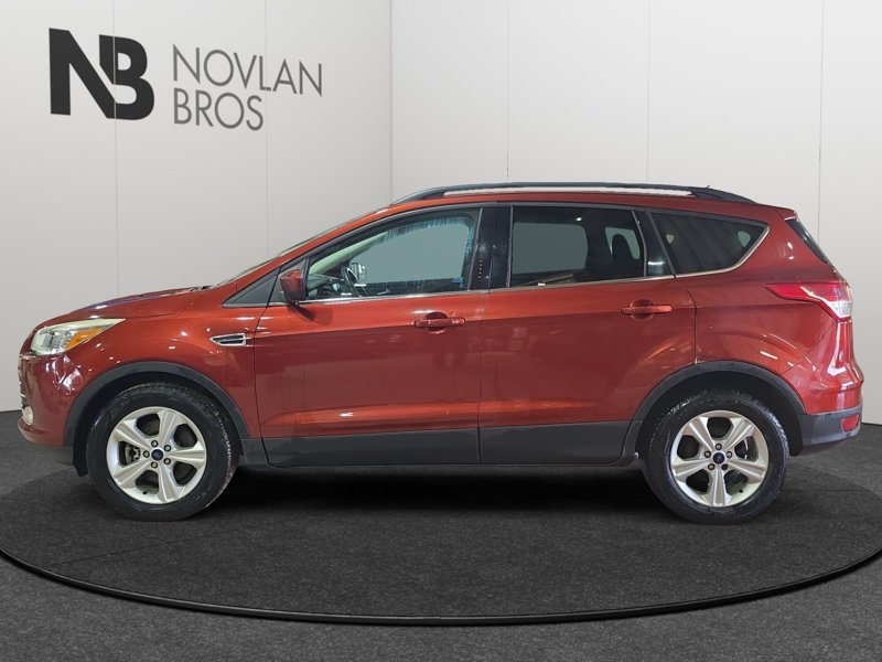 Ford Escape SE  - Bucket Seats - power mirrors 1FMCU9GX9EUD27999 142488