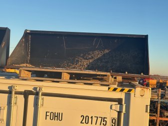 2019 HLA BUCKET 78 SKID STEER BUCKET WITH CUTTING EDGE - Image 0