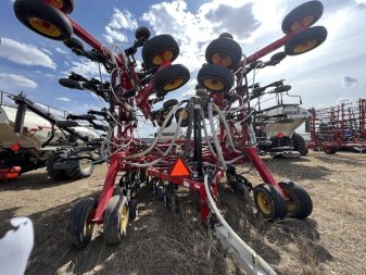 2017 BOURGAULT 3320 - Image 1
